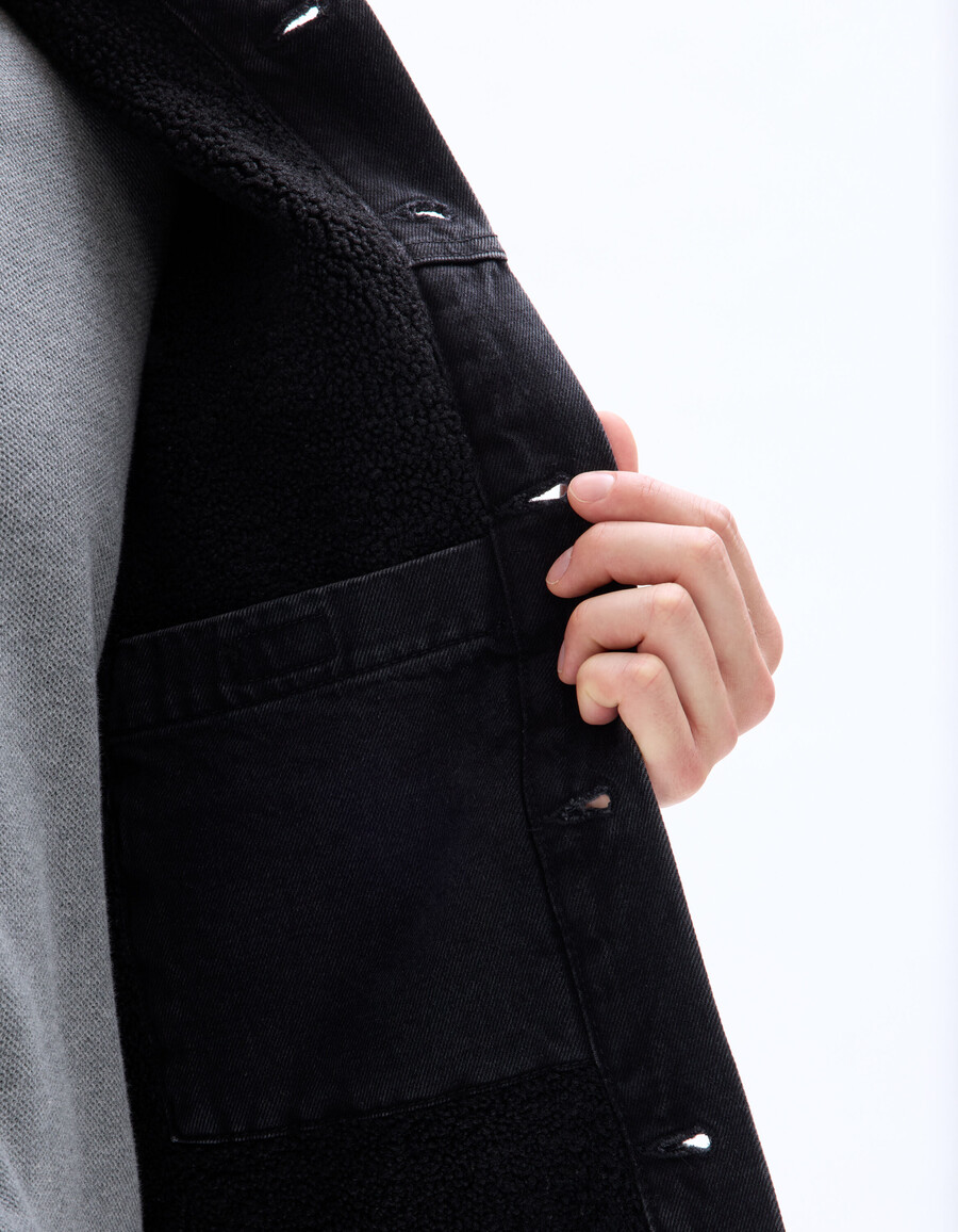 chaqueta vaquera con forro de sherpa