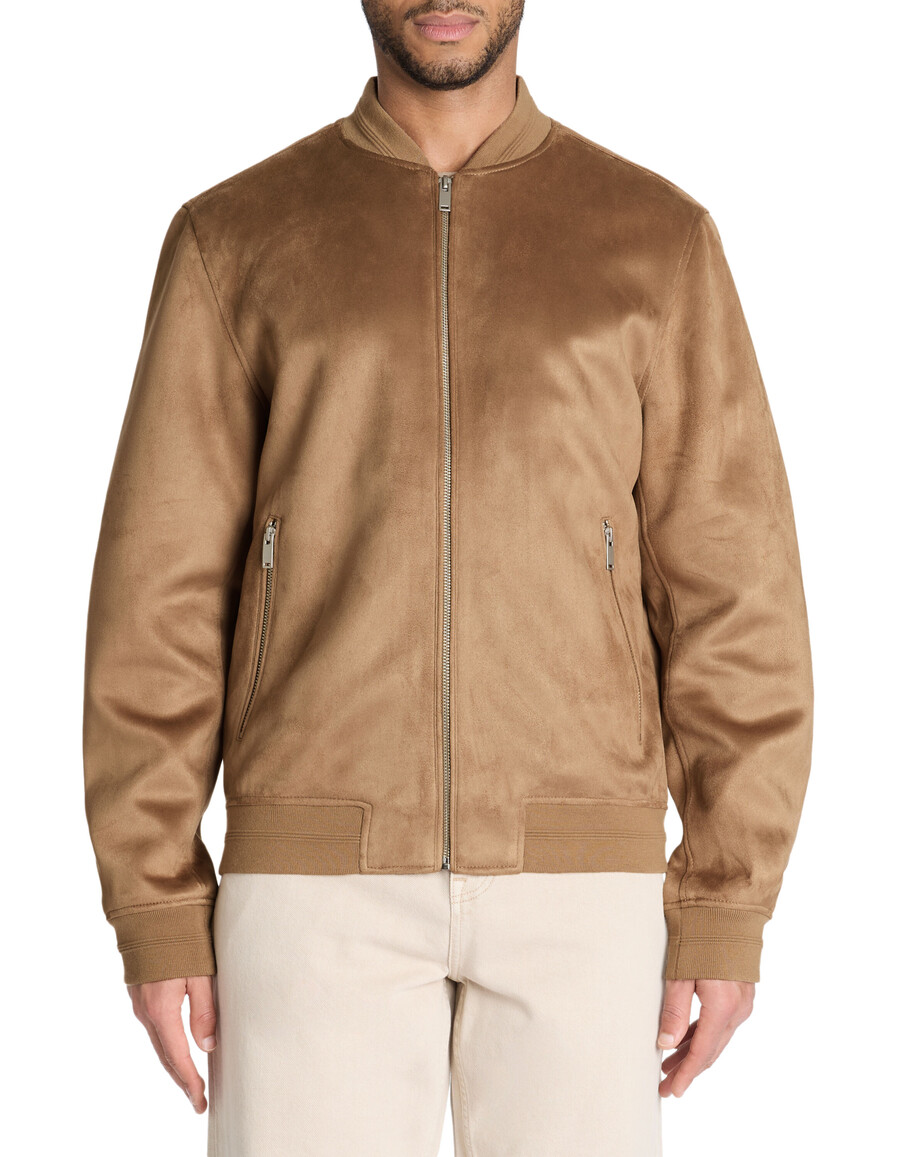 chaqueta con cuello de bombardero