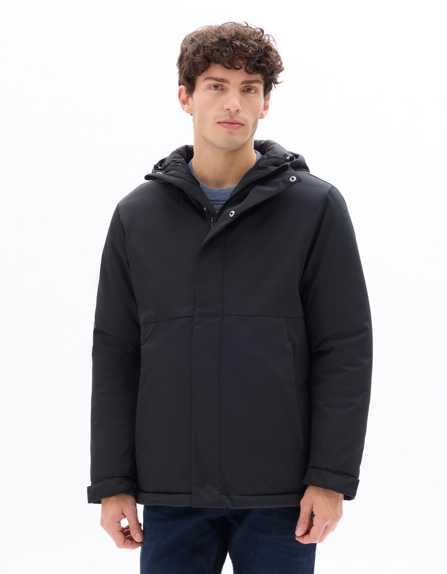 chaqueta con capucha de plumas y plumón dualtech