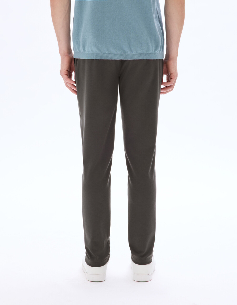 pantalones chinos de punto ajustado