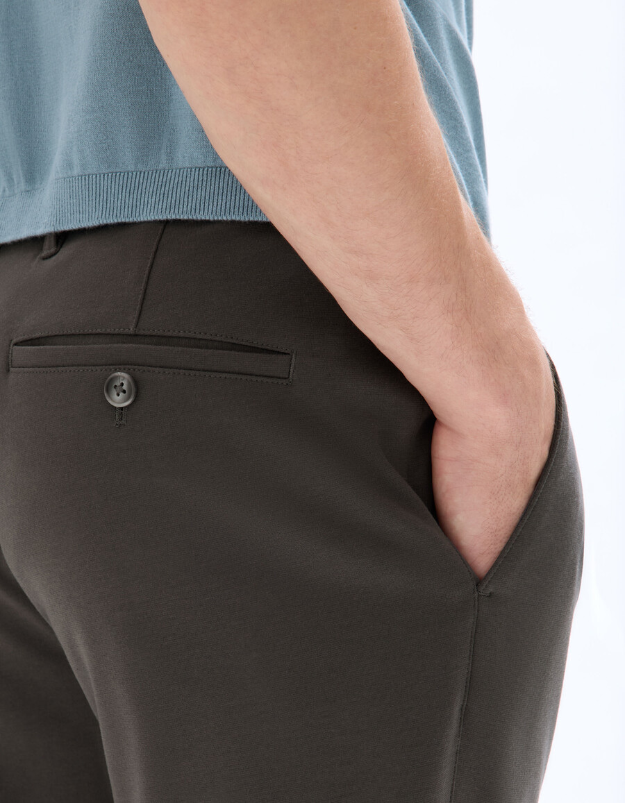 pantalones chinos de punto ajustado