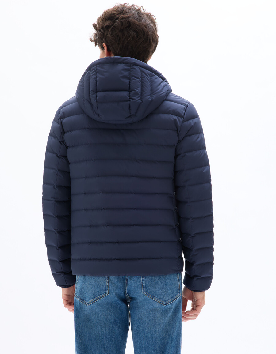 chaqueta ligera de plumón con capucha downwarm