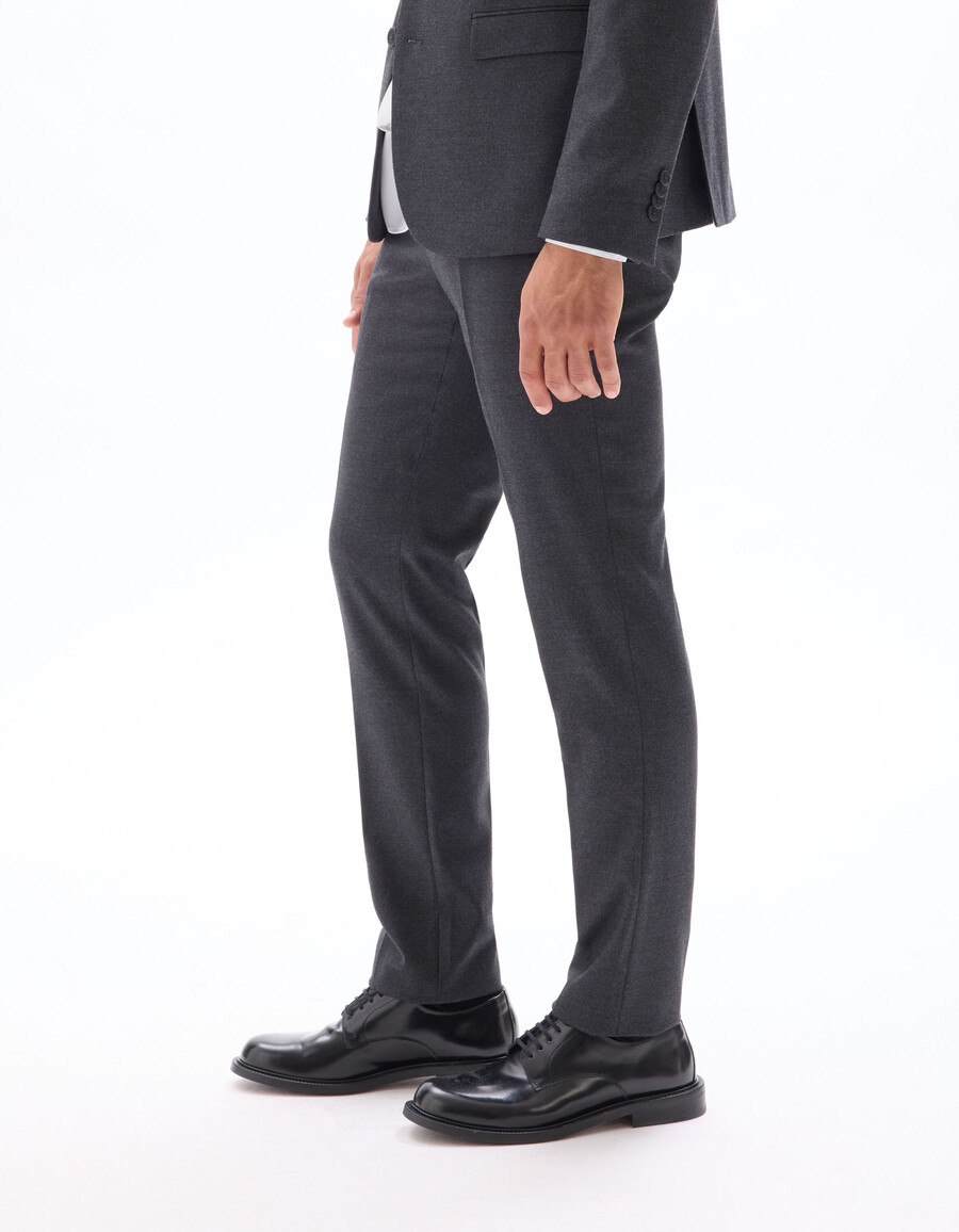pantalones de traje de franela de corte entallado
