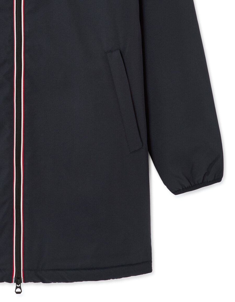 parka drycore con capucha repelente al agua y forrada de sherpa