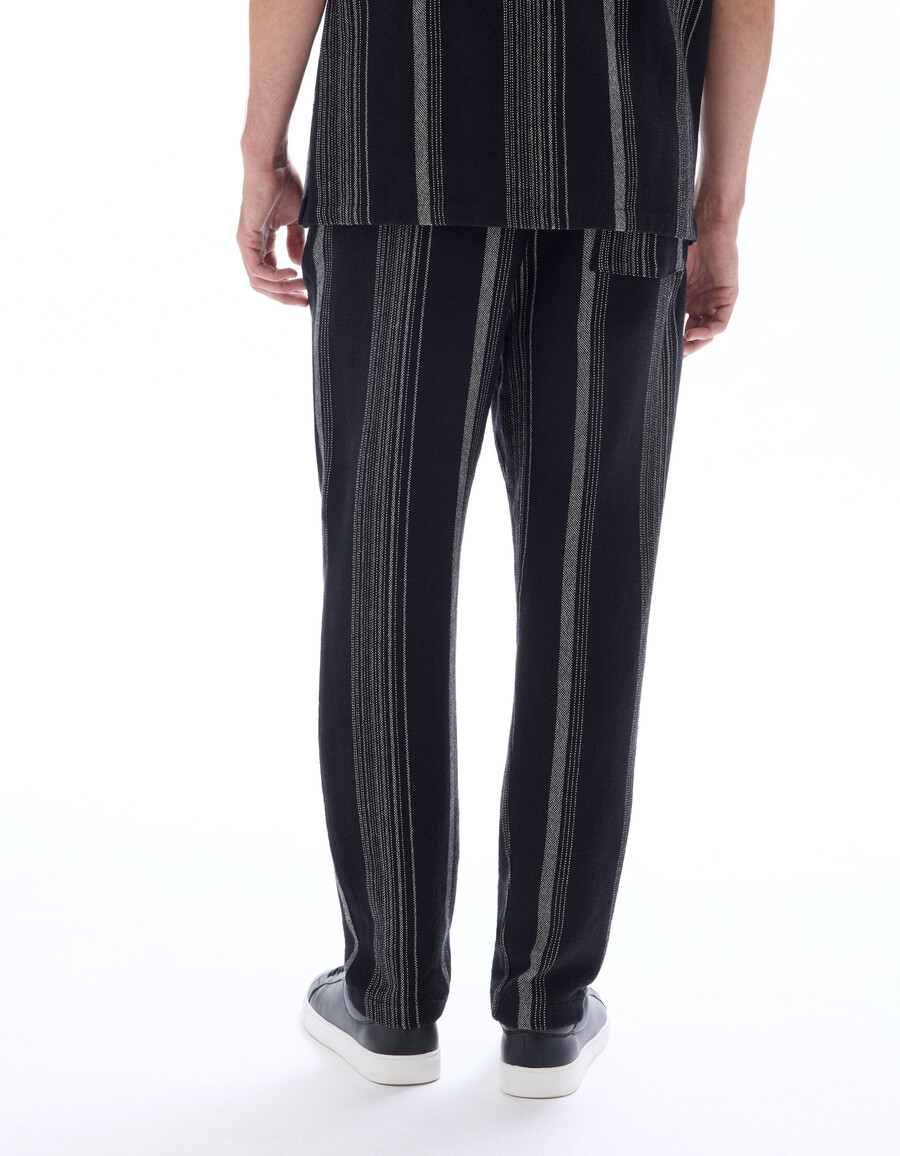 pantalones rectos de rayas texturizadas
