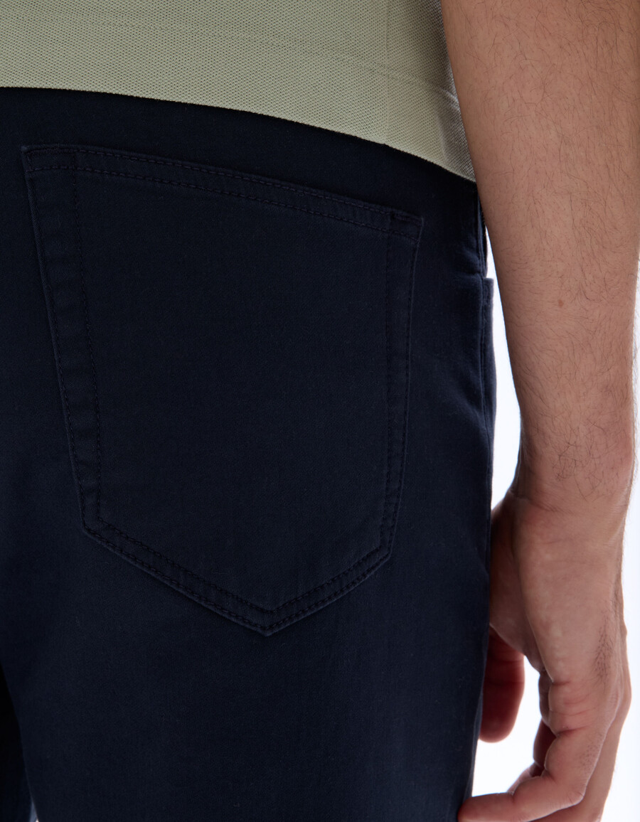 pantalones rectos de algodón elástico de 5 bolsillos