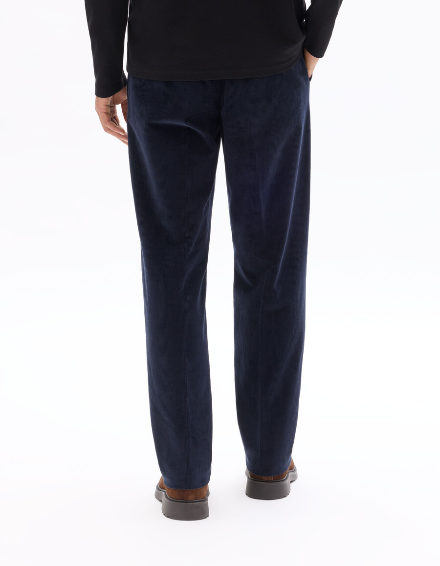 pantalones chinos rectos de terciopelo