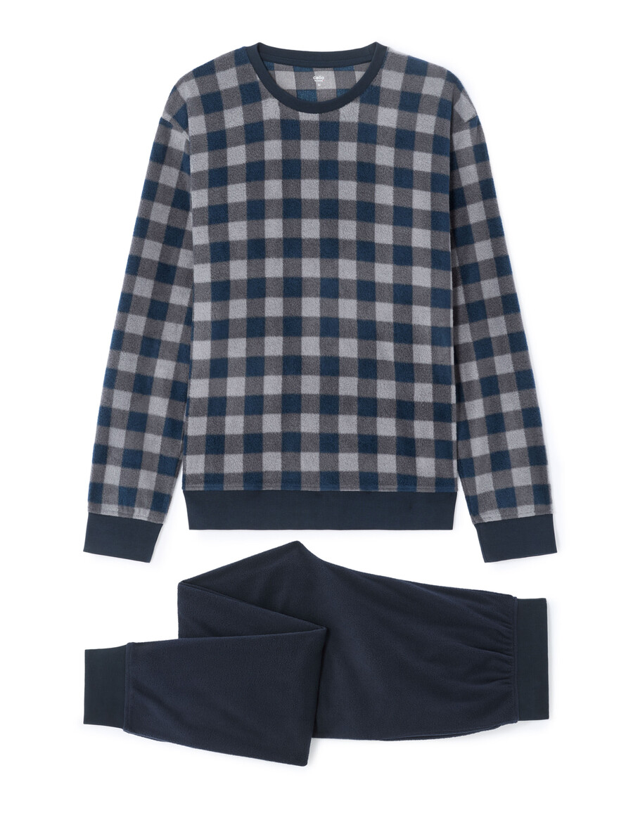 pijama de polar camiseta y pantalón de cuadros