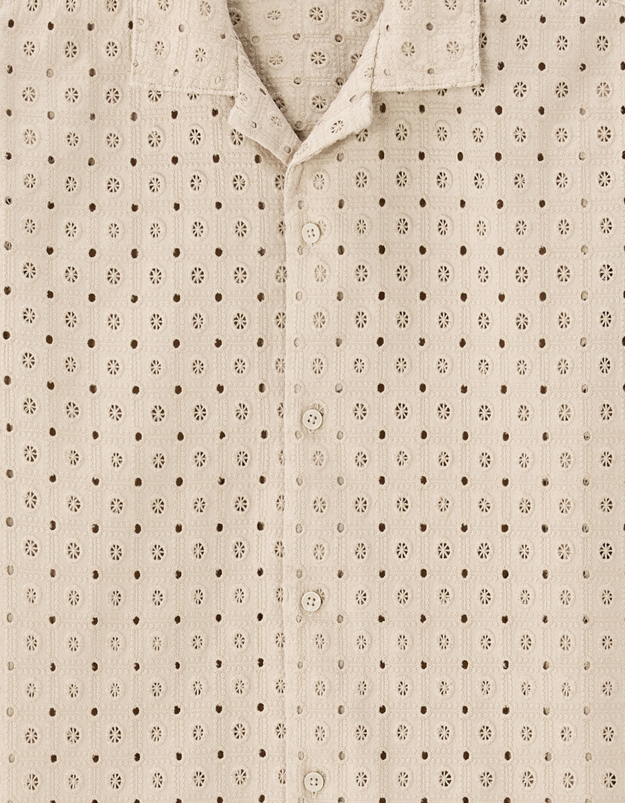 camisa de corte regular con bordado de ojales 100 algodón