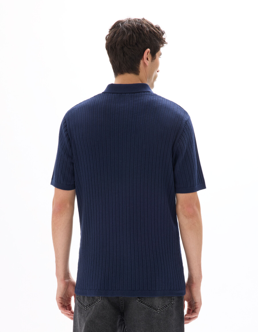 camisa de punto calado de corte regular