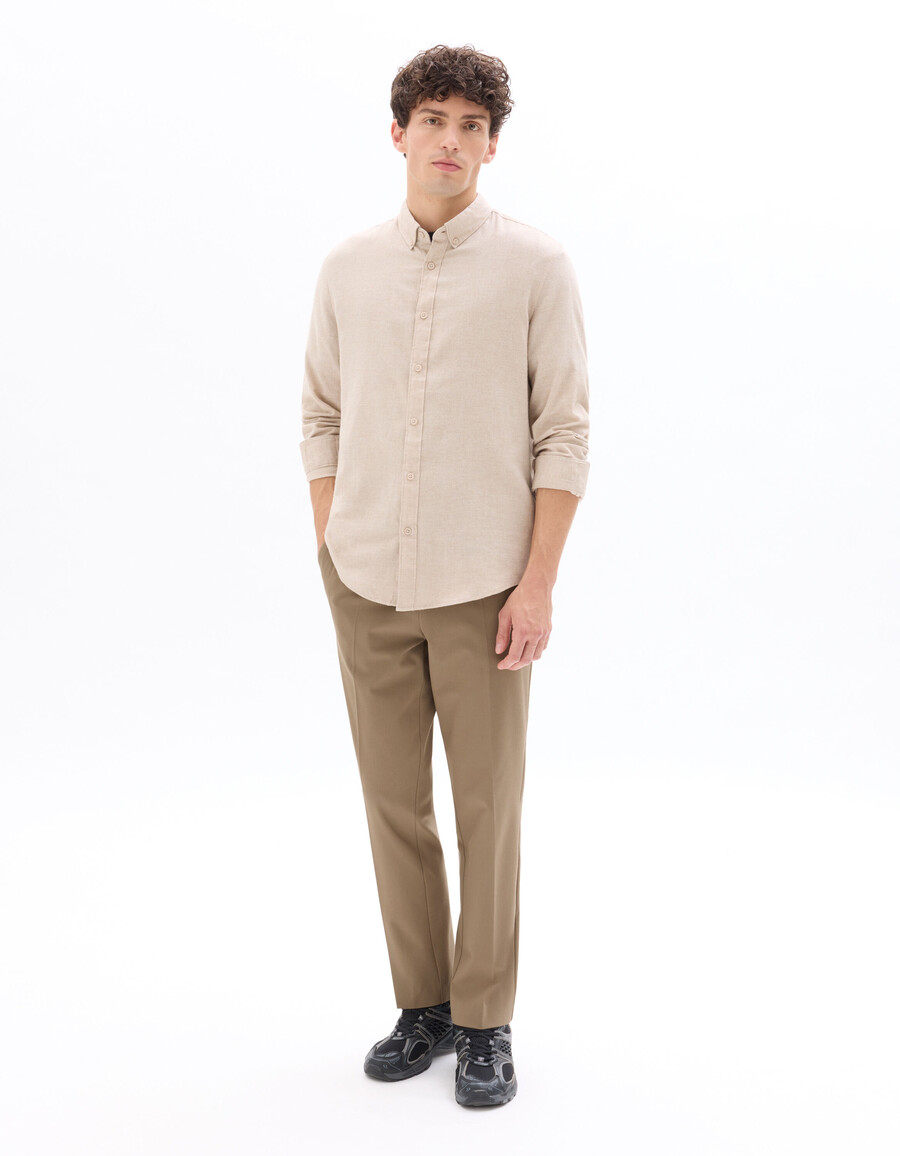 camisa de franela lisa de corte regular