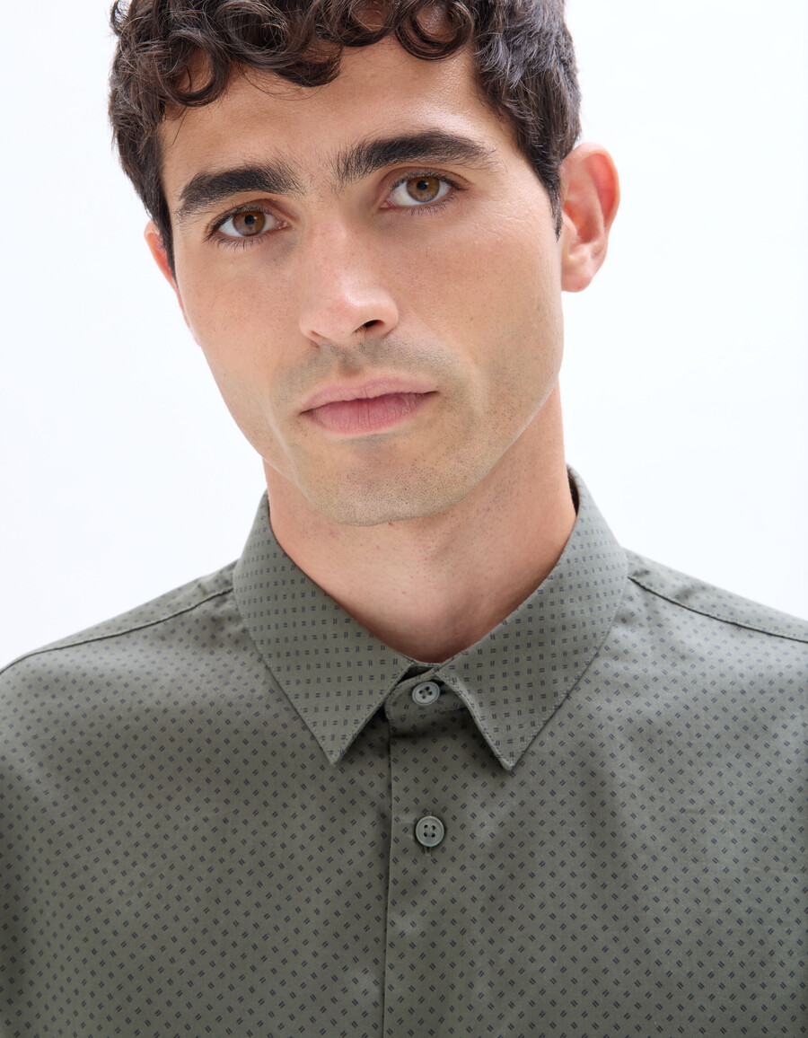camisa microestampada de corte regular 100 algodón