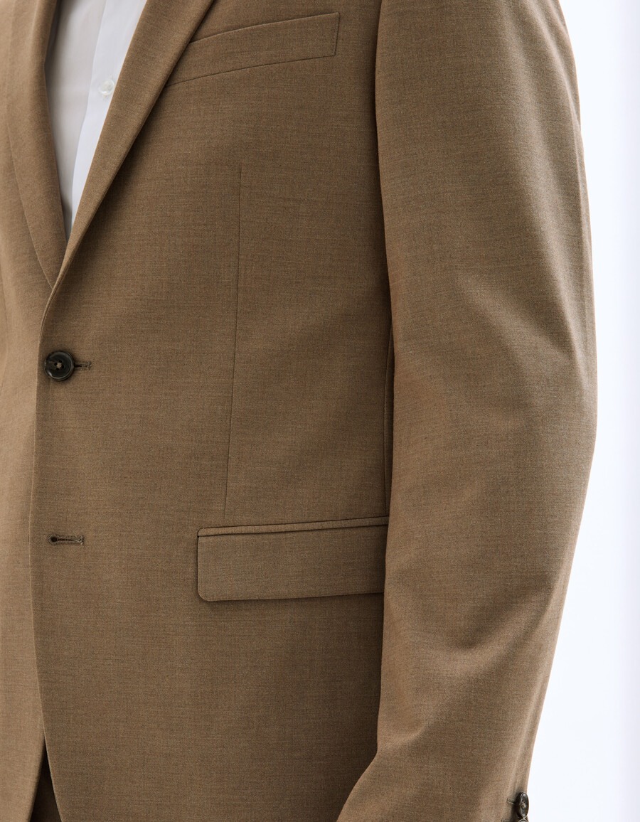 chaqueta de traje bielástica entallada