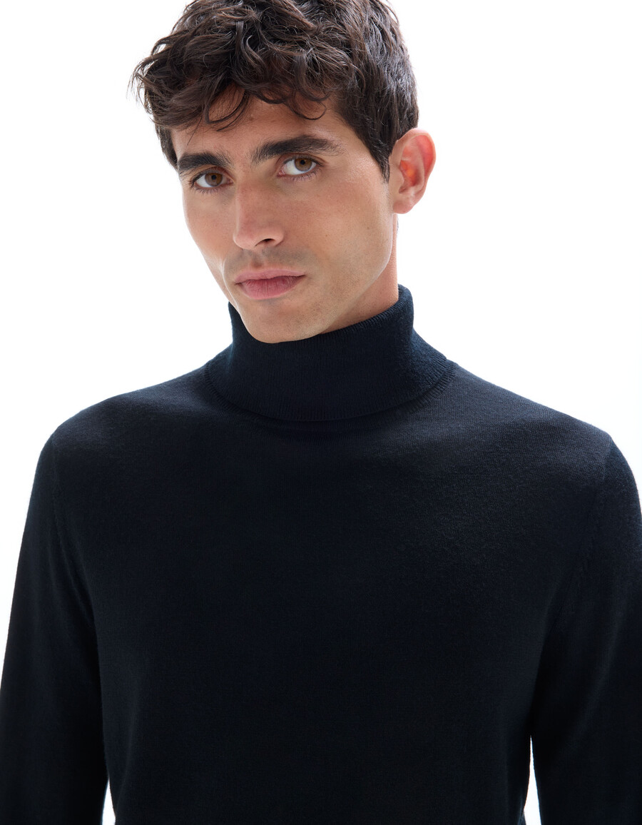 suéter de cuello alto ajustado 100 lana merino