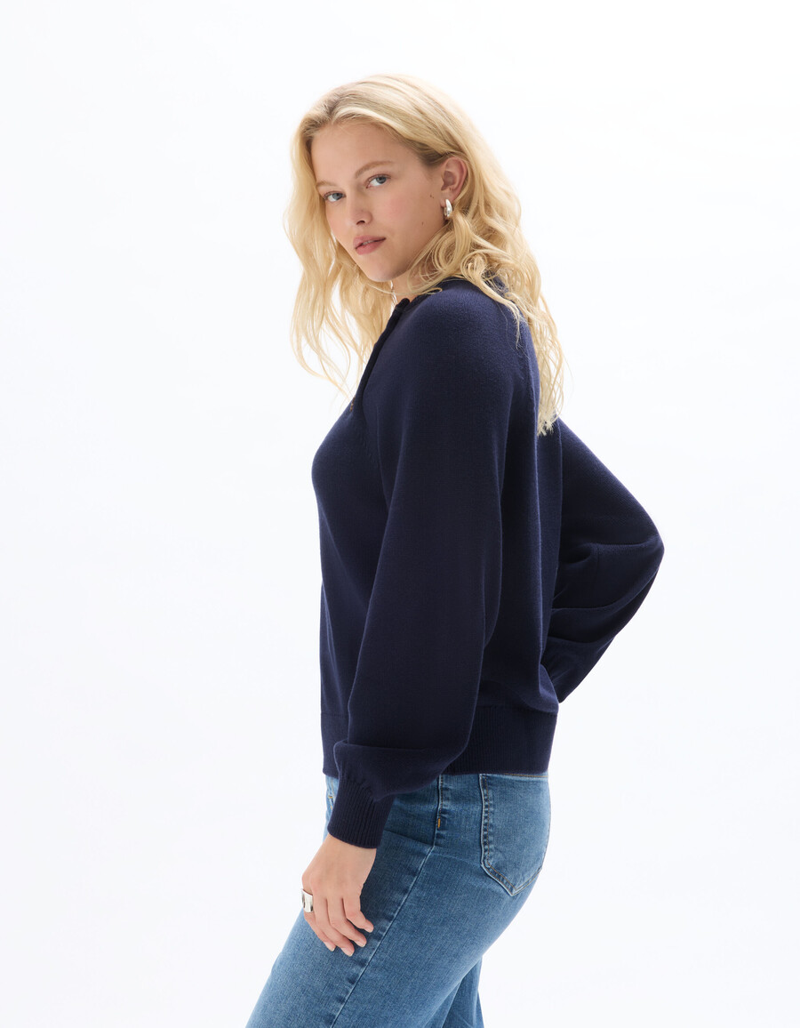 suéter de cuello redondo para mujer con botones decorativos
