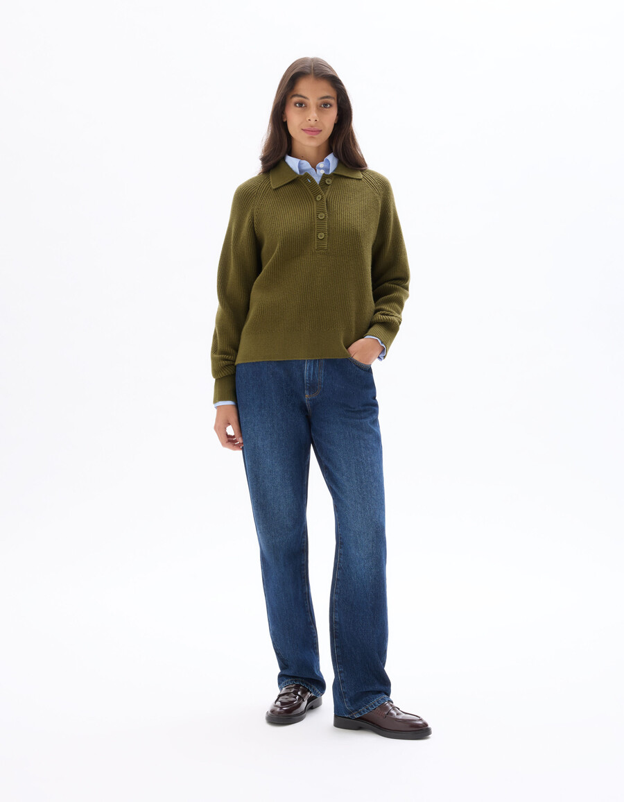 suéter de cuello polo de punto verde