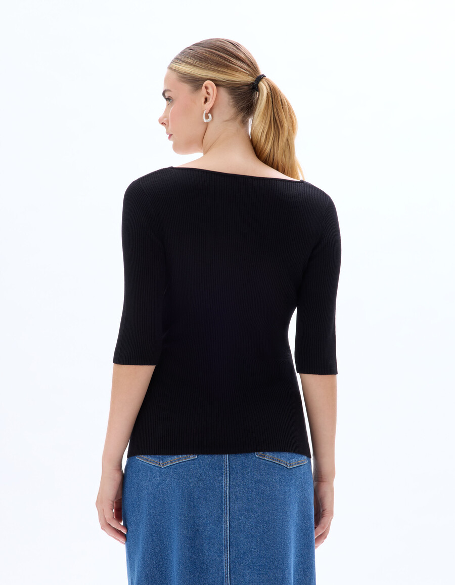 camiseta de punto acanalado con cuello cuadrado