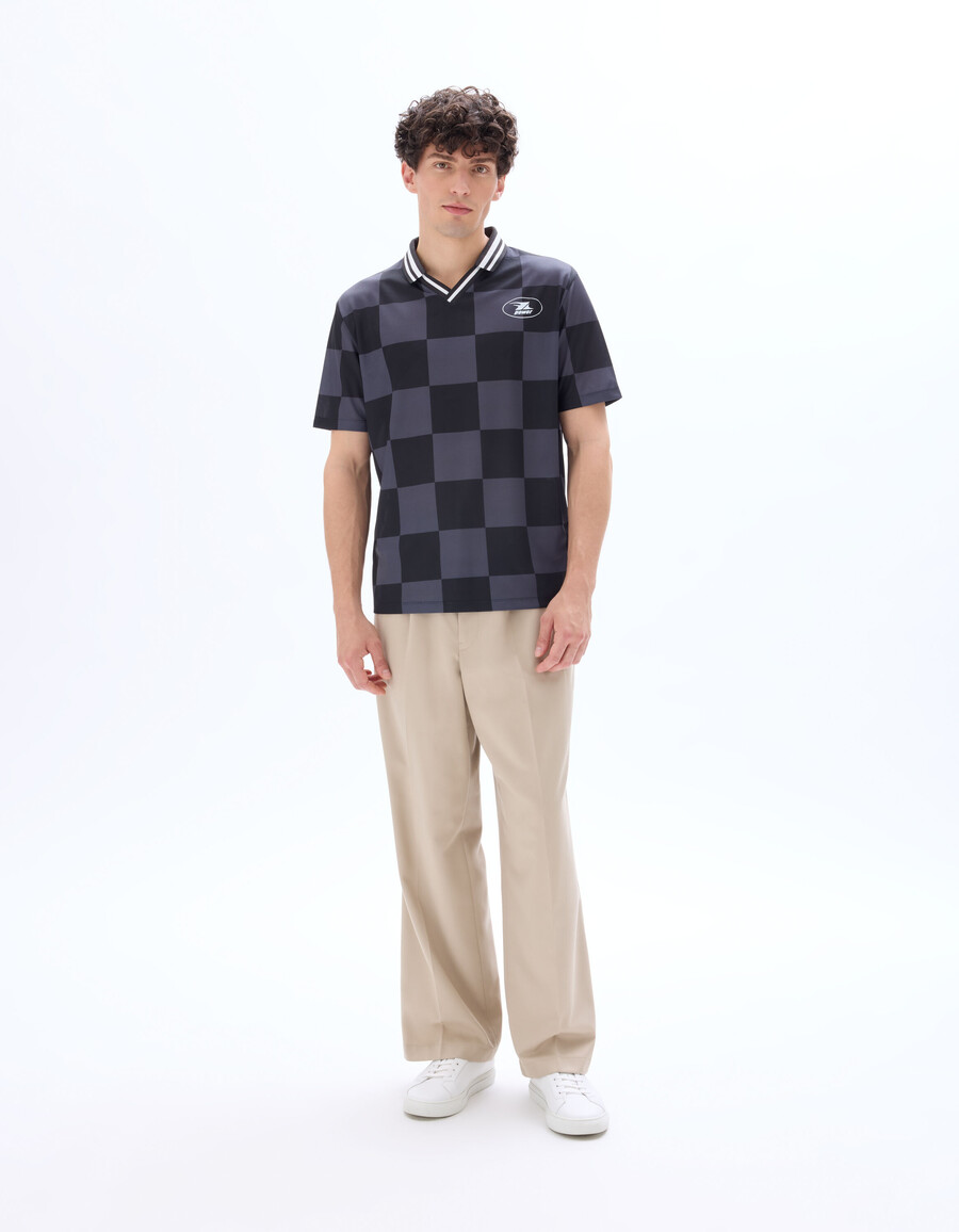 camiseta de cuello polo cuadrado