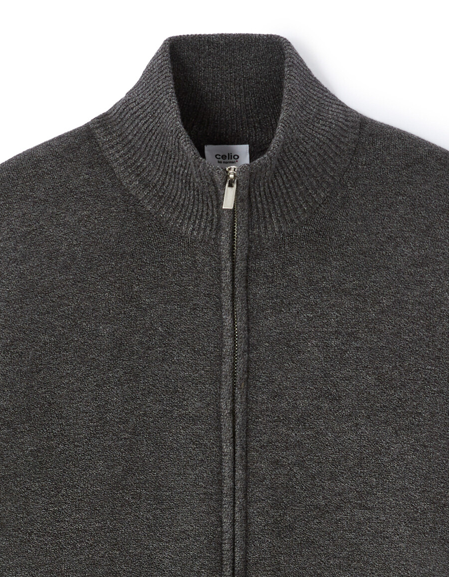 chaleco con cremallera y cuello alto thermolite